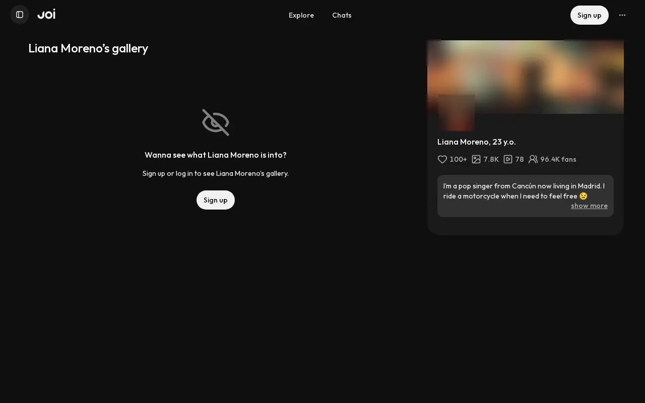 A character profile: its age, its counted images and videos, its opening text, and the gallery closed until you have an account.